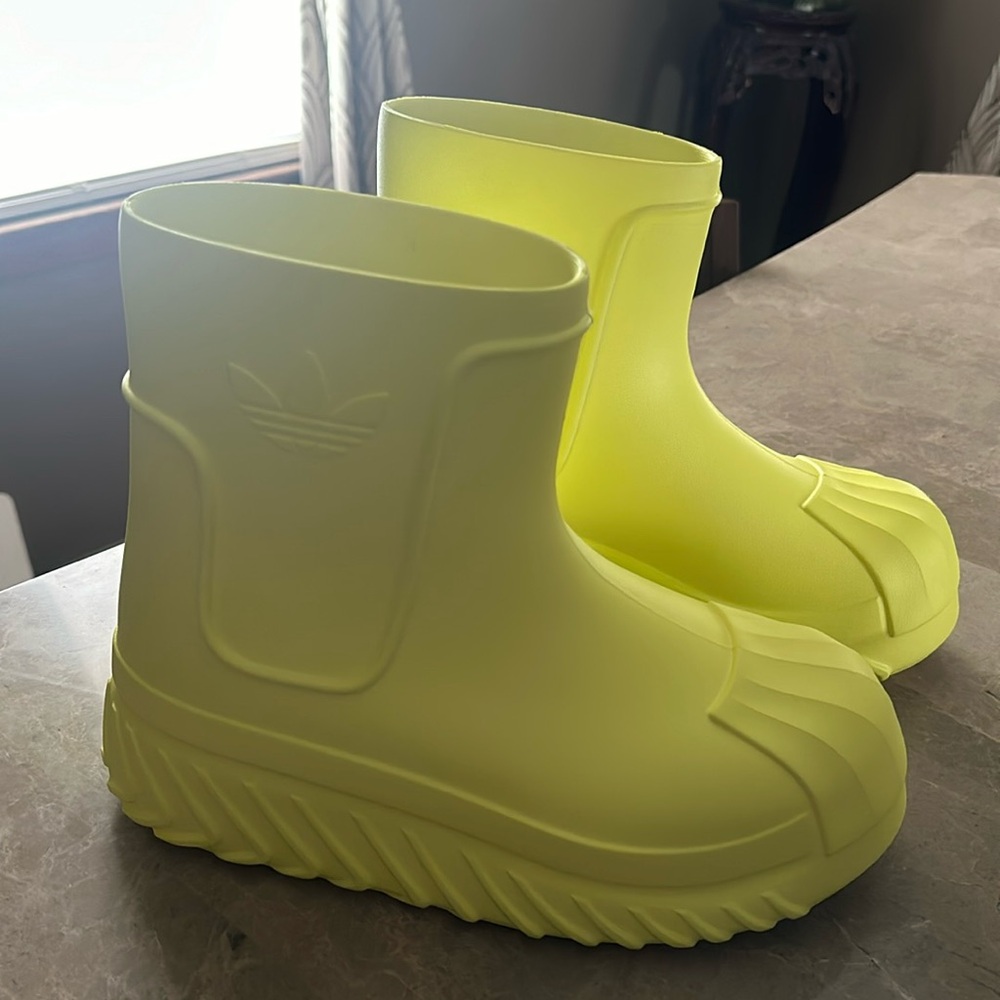 AdiFOM superstar boot shoes